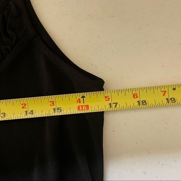 Rafaela black ruffle sleeveless top - Picture 5 of 7